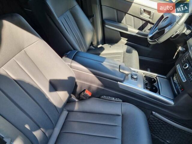 Серый Мерседес Е-Класс, объемом двигателя 3 л и пробегом 480 тыс. км за 21500 $, фото 29 на Automoto.ua