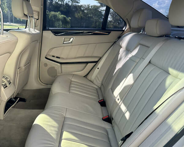 Серый Мерседес Е-Класс, объемом двигателя 2.14 л и пробегом 214 тыс. км за 18900 $, фото 19 на Automoto.ua