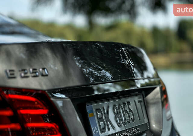 Серый Мерседес Е-Класс, объемом двигателя 2.14 л и пробегом 142 тыс. км за 22800 $, фото 13 на Automoto.ua