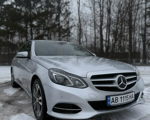 Сірий Мерседес Е-Клас, об'ємом двигуна 3.49 л та пробігом 340 тис. км за 25000 $, фото 1 на Automoto.ua