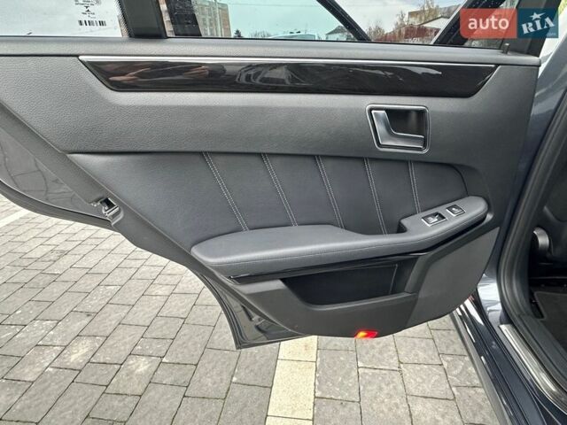 Серый Мерседес Е-Класс, объемом двигателя 1.99 л и пробегом 86 тыс. км за 23700 $, фото 61 на Automoto.ua