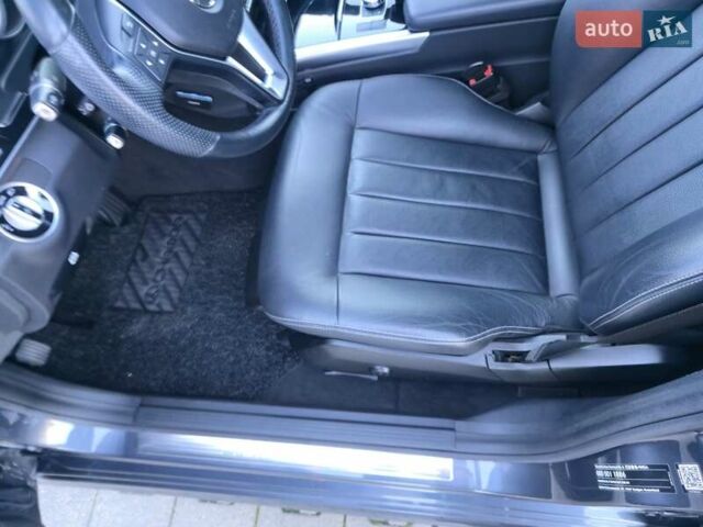 Серый Мерседес Е-Класс, объемом двигателя 2.14 л и пробегом 120 тыс. км за 19500 $, фото 21 на Automoto.ua