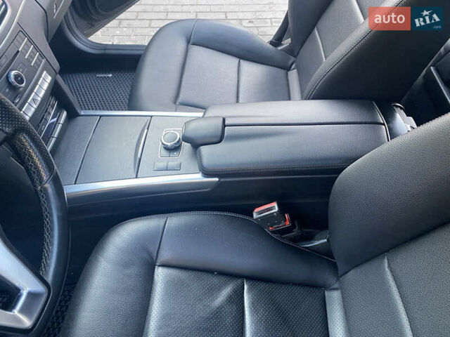 Серый Мерседес Е-Класс, объемом двигателя 2.2 л и пробегом 271 тыс. км за 16900 $, фото 16 на Automoto.ua