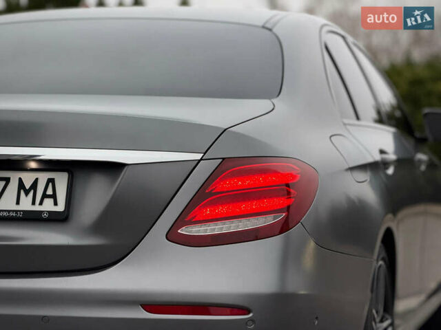 Серый Мерседес Е-Класс, объемом двигателя 1.95 л и пробегом 174 тыс. км за 34800 $, фото 19 на Automoto.ua