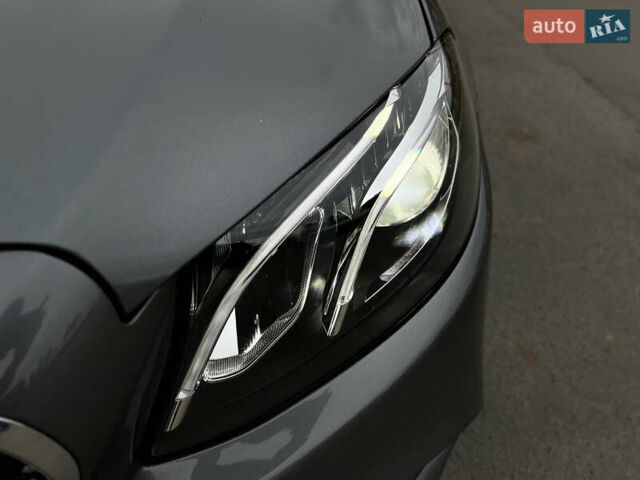 Серый Мерседес Е-Класс, объемом двигателя 3 л и пробегом 122 тыс. км за 37500 $, фото 15 на Automoto.ua