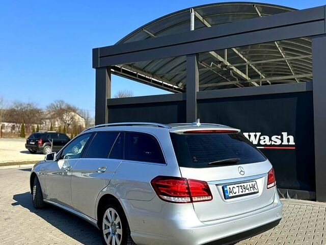 Серый Мерседес Е-Класс, объемом двигателя 2.1 л и пробегом 441 тыс. км за 14500 $, фото 9 на Automoto.ua