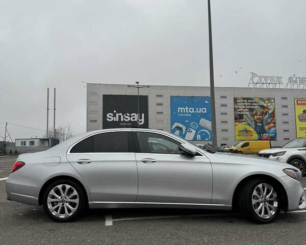 Серый Мерседес Е-Класс, объемом двигателя 1.99 л и пробегом 48 тыс. км за 33500 $, фото 2 на Automoto.ua