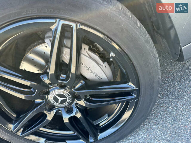 Серый Мерседес Е-Класс, объемом двигателя 1.95 л и пробегом 175 тыс. км за 29900 $, фото 11 на Automoto.ua