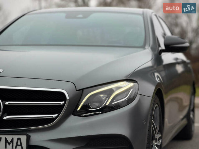 Серый Мерседес Е-Класс, объемом двигателя 1.95 л и пробегом 174 тыс. км за 34800 $, фото 12 на Automoto.ua