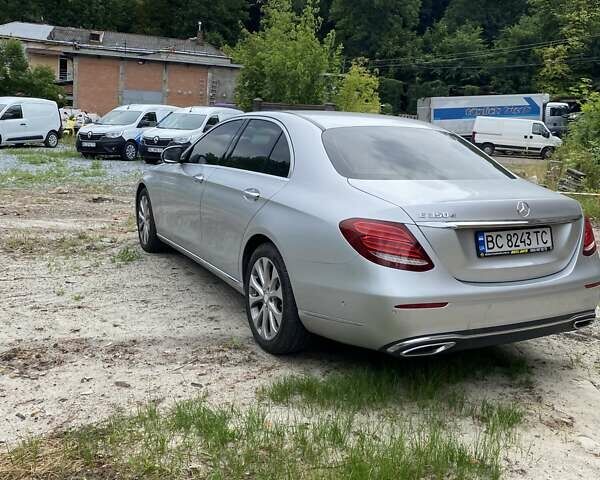 Сірий Мерседес Е-Клас, об'ємом двигуна 1.95 л та пробігом 102 тис. км за 29000 $, фото 32 на Automoto.ua