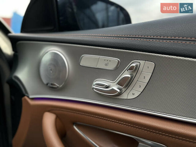 Серый Мерседес Е-Класс, объемом двигателя 3 л и пробегом 122 тыс. км за 37500 $, фото 31 на Automoto.ua