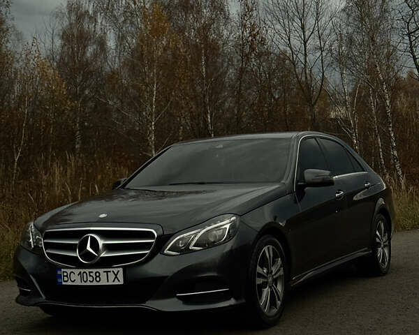 Серый Мерседес Е-Класс, объемом двигателя 2.14 л и пробегом 166 тыс. км за 23000 $, фото 3 на Automoto.ua