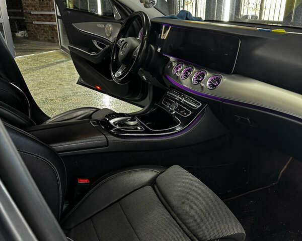 Сірий Мерседес Е-Клас, об'ємом двигуна 1.95 л та пробігом 165 тис. км за 28500 $, фото 22 на Automoto.ua