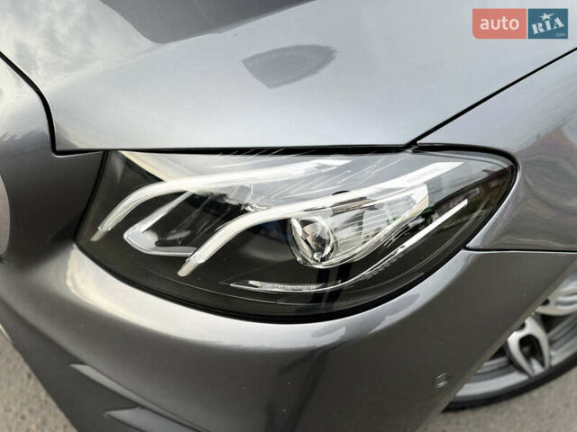 Серый Мерседес Е-Класс, объемом двигателя 3 л и пробегом 122 тыс. км за 37500 $, фото 8 на Automoto.ua