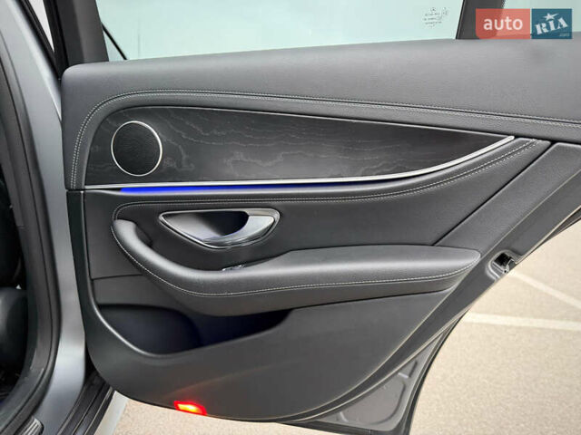 Серый Мерседес Е-Класс, объемом двигателя 1.95 л и пробегом 174 тыс. км за 34800 $, фото 83 на Automoto.ua