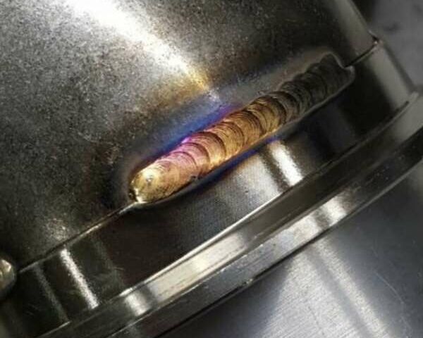 Сірий Мерседес Е-Клас, об'ємом двигуна 5.46 л та пробігом 88 тис. км за 59000 $, фото 5 на Automoto.ua