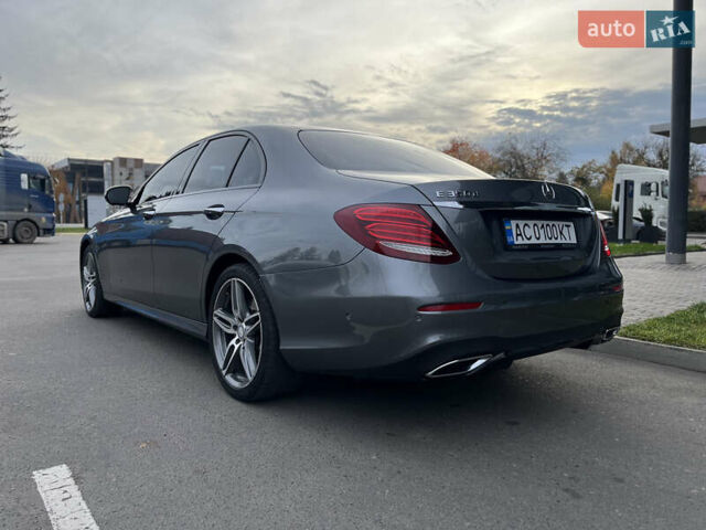 Серый Мерседес Е-Класс, объемом двигателя 3 л и пробегом 122 тыс. км за 37500 $, фото 4 на Automoto.ua