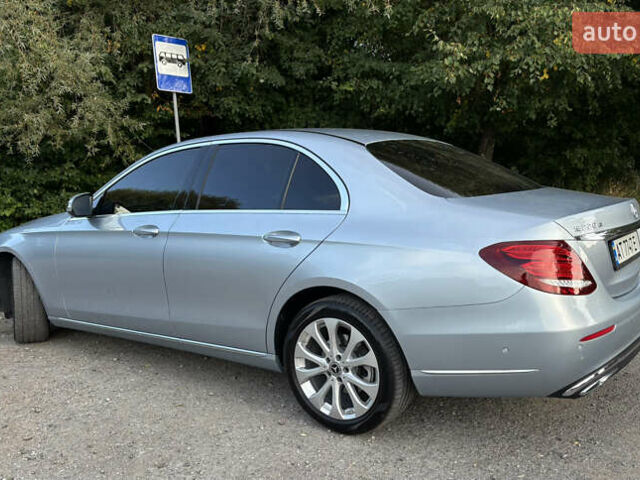 Серый Мерседес Е-Класс, объемом двигателя 2.14 л и пробегом 245 тыс. км за 28000 $, фото 4 на Automoto.ua