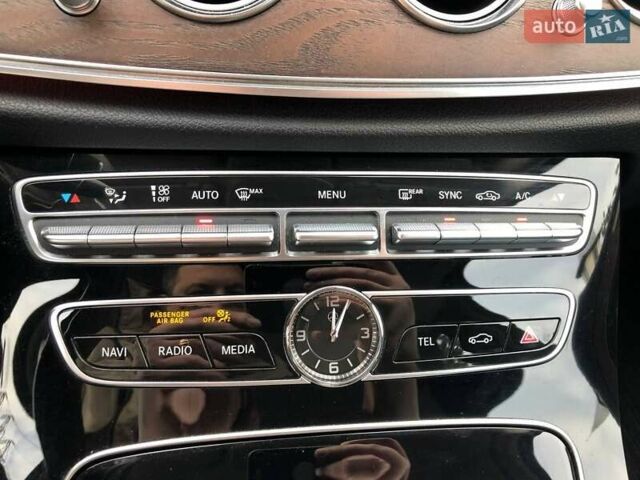 Сірий Мерседес Е-Клас, об'ємом двигуна 1.95 л та пробігом 233 тис. км за 26500 $, фото 33 на Automoto.ua