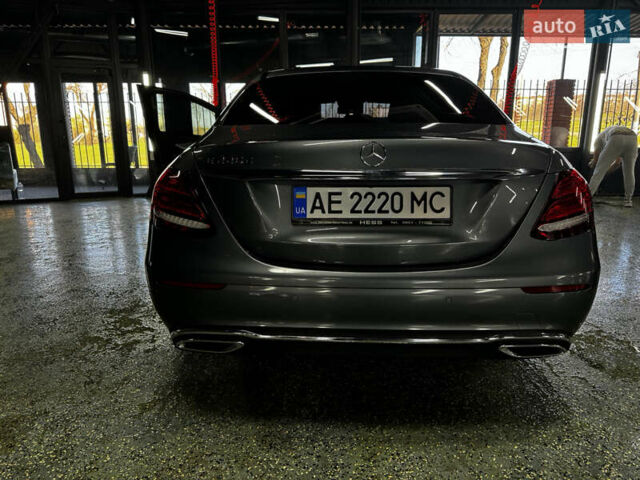 Сірий Мерседес Е-Клас, об'ємом двигуна 1.95 л та пробігом 165 тис. км за 28500 $, фото 24 на Automoto.ua