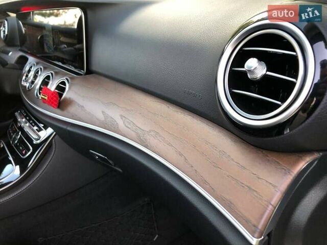 Сірий Мерседес Е-Клас, об'ємом двигуна 1.95 л та пробігом 233 тис. км за 26500 $, фото 21 на Automoto.ua