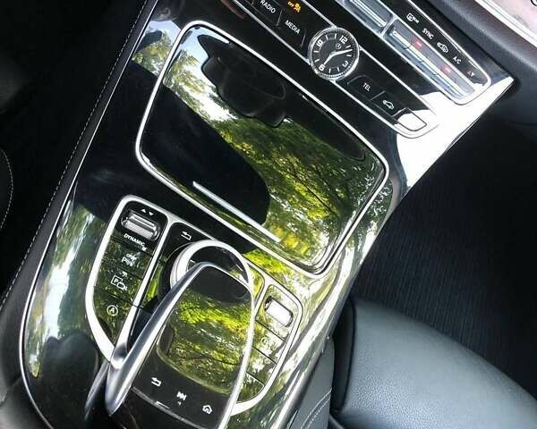 Сірий Мерседес Е-Клас, об'ємом двигуна 1.95 л та пробігом 233 тис. км за 26500 $, фото 30 на Automoto.ua