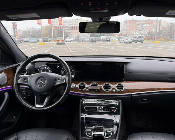 Серый Мерседес Е-Класс, объемом двигателя 1.99 л и пробегом 48 тыс. км за 33500 $, фото 10 на Automoto.ua