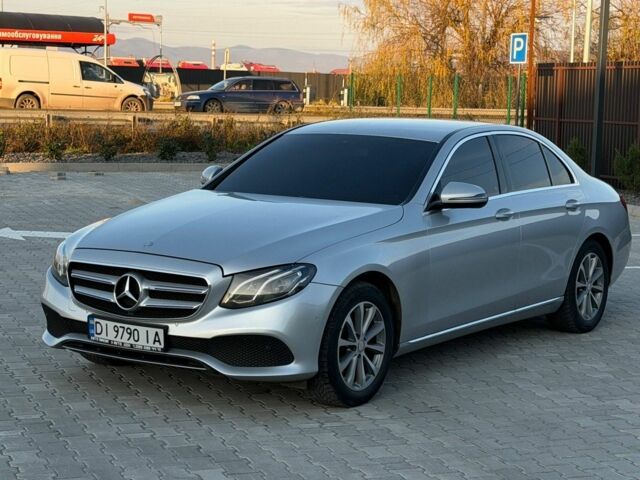 Сірий Мерседес Е-Клас, об'ємом двигуна 2 л та пробігом 415 тис. км за 18900 $, фото 2 на Automoto.ua