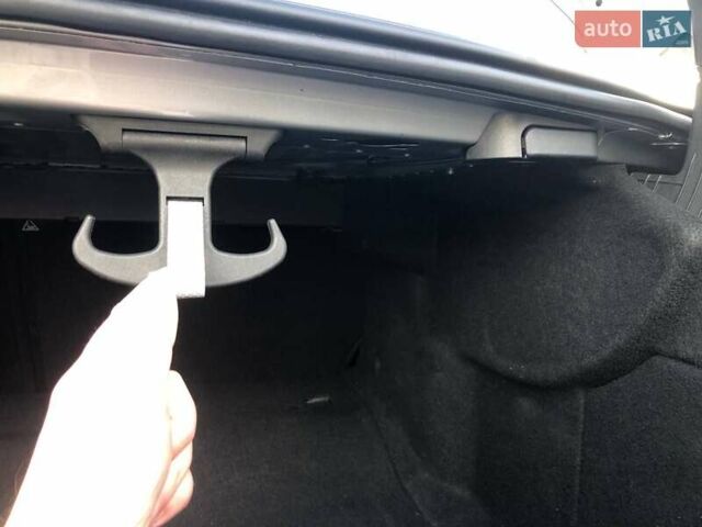 Сірий Мерседес Е-Клас, об'ємом двигуна 1.95 л та пробігом 233 тис. км за 26500 $, фото 39 на Automoto.ua