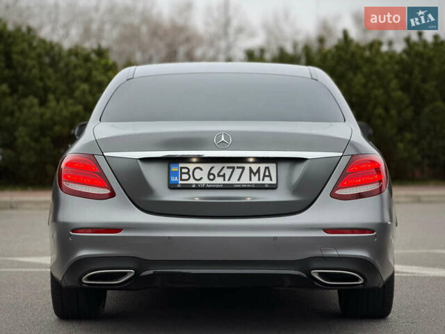 Серый Мерседес Е-Класс, объемом двигателя 1.95 л и пробегом 174 тыс. км за 34800 $, фото 2 на Automoto.ua