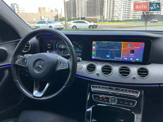 Серый Мерседес Е-Класс, объемом двигателя 1.95 л и пробегом 217 тыс. км за 29000 $, фото 19 на Automoto.ua