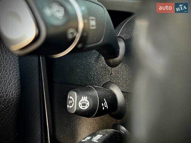 Мерседес Е-Класс 2016 в Киеве на Automoto.ua Серый Мерседес Е-Класс, объемом двигателя 2.14 л и пробегом 208 тыс. км за 17800 $, фото 53 на Automoto.ua