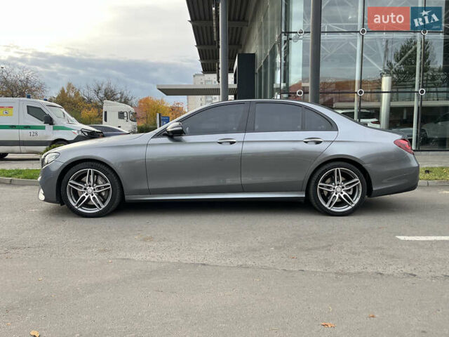 Серый Мерседес Е-Класс, объемом двигателя 3 л и пробегом 122 тыс. км за 37500 $, фото 5 на Automoto.ua