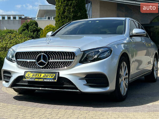 Серый Мерседес Е-Класс, объемом двигателя 2 л и пробегом 102 тыс. км за 25890 $, фото 2 на Automoto.ua