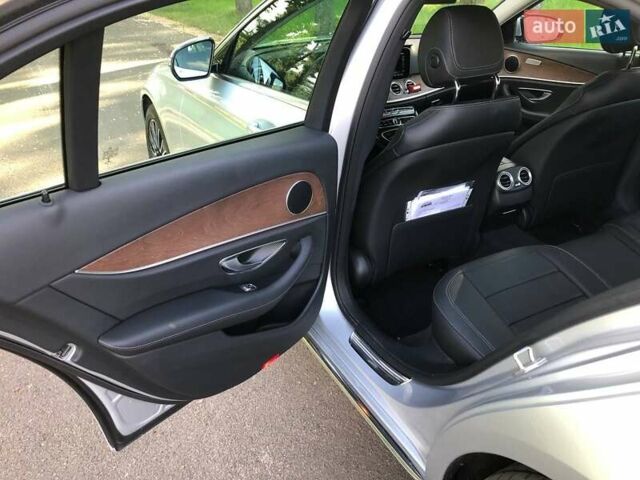 Сірий Мерседес Е-Клас, об'ємом двигуна 1.95 л та пробігом 233 тис. км за 26500 $, фото 23 на Automoto.ua