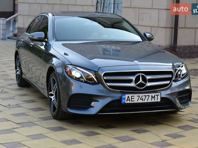 Серый Мерседес Е-Класс, объемом двигателя 1.99 л и пробегом 163 тыс. км за 26000 $, фото 2 на Automoto.ua