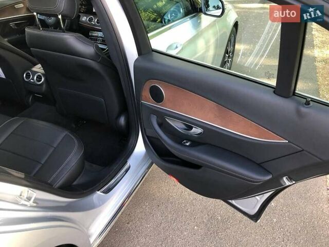 Сірий Мерседес Е-Клас, об'ємом двигуна 1.95 л та пробігом 233 тис. км за 26500 $, фото 27 на Automoto.ua