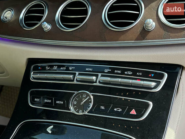 Серый Мерседес Е-Класс, объемом двигателя 2 л и пробегом 102 тыс. км за 25890 $, фото 11 на Automoto.ua