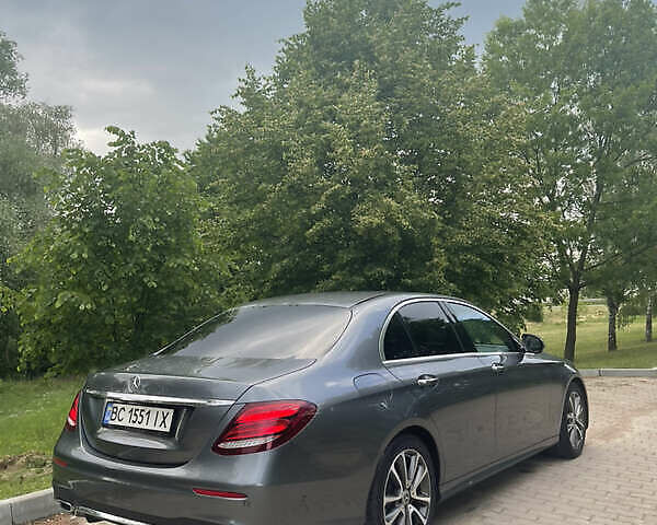Сірий Мерседес Е-Клас, об'ємом двигуна 1.95 л та пробігом 152 тис. км за 18500 $, фото 7 на Automoto.ua