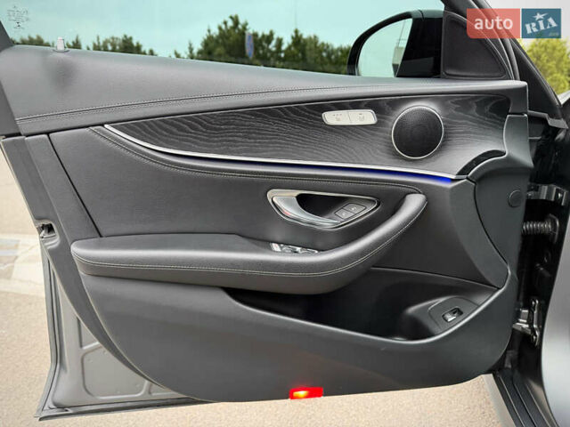 Серый Мерседес Е-Класс, объемом двигателя 1.95 л и пробегом 174 тыс. км за 34800 $, фото 38 на Automoto.ua