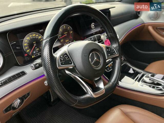 Серый Мерседес Е-Класс, объемом двигателя 3 л и пробегом 122 тыс. км за 37500 $, фото 21 на Automoto.ua