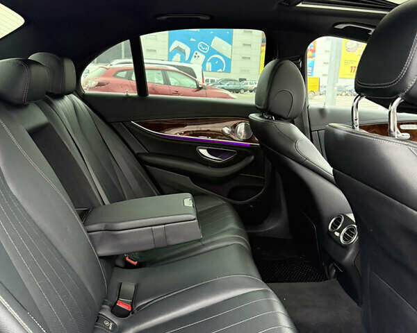 Серый Мерседес Е-Класс, объемом двигателя 1.99 л и пробегом 48 тыс. км за 33500 $, фото 14 на Automoto.ua