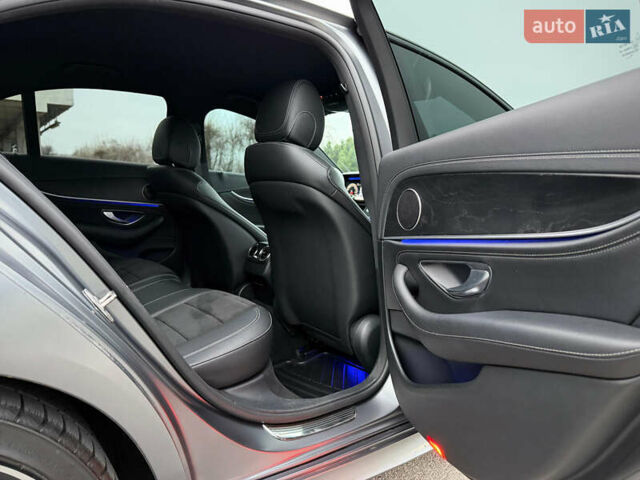 Серый Мерседес Е-Класс, объемом двигателя 1.95 л и пробегом 174 тыс. км за 34800 $, фото 65 на Automoto.ua