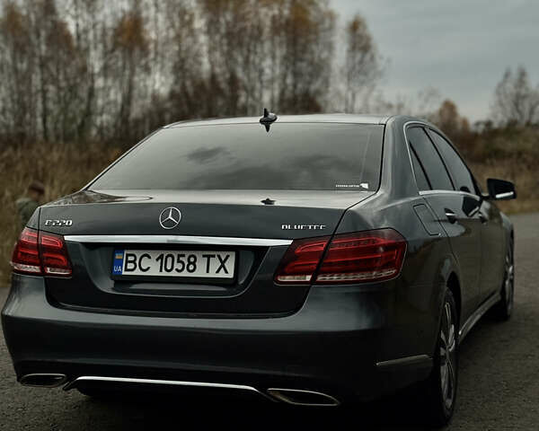 Серый Мерседес Е-Класс, объемом двигателя 2.14 л и пробегом 166 тыс. км за 23000 $, фото 9 на Automoto.ua