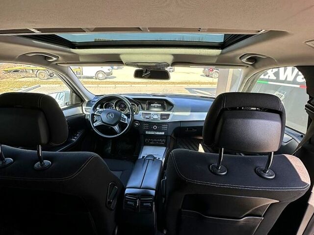 Серый Мерседес Е-Класс, объемом двигателя 2.1 л и пробегом 441 тыс. км за 14500 $, фото 4 на Automoto.ua