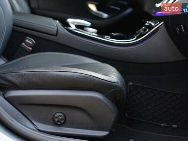 Серый Мерседес Е-Класс, объемом двигателя 1.99 л и пробегом 163 тыс. км за 26000 $, фото 62 на Automoto.ua