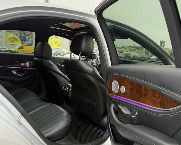 Серый Мерседес Е-Класс, объемом двигателя 1.99 л и пробегом 48 тыс. км за 33500 $, фото 13 на Automoto.ua