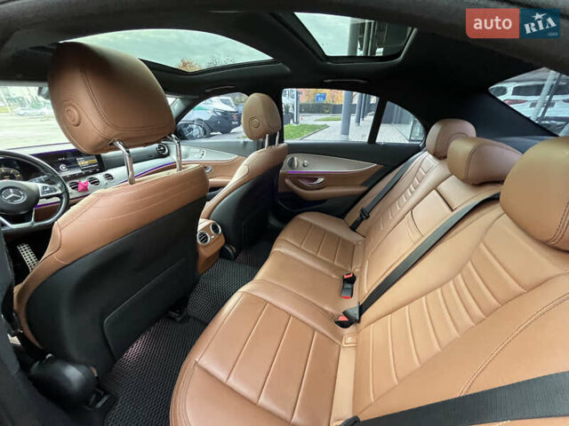 Серый Мерседес Е-Класс, объемом двигателя 3 л и пробегом 122 тыс. км за 37500 $, фото 28 на Automoto.ua