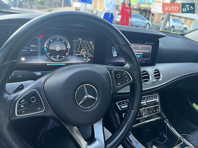 Серый Мерседес Е-Класс, объемом двигателя 1.95 л и пробегом 217 тыс. км за 29000 $, фото 7 на Automoto.ua