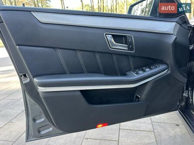 Серый Мерседес Е-Класс, объемом двигателя 0 л и пробегом 217 тыс. км за 18800 $, фото 8 на Automoto.ua